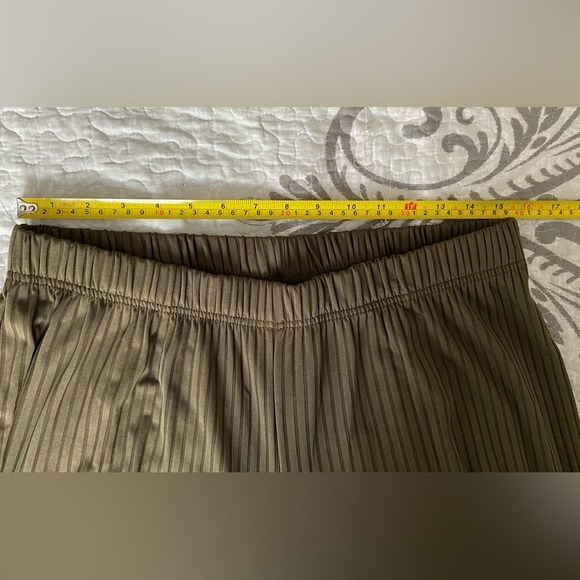 Emery Rose Olive Green Pleated Wide Leg Pants Elastic Waist Womens Size 0XL - Picture 4 of 8